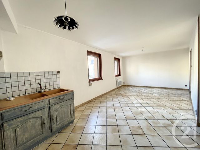 Appartement F2 à louer - 2 pièces - 47.0 m2 - REMIREMONT - 88 - LORRAINE - Century 21 Marion Et Colin