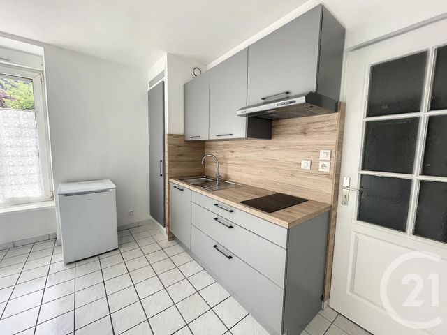 Appartement à louer - 2 pièces - 32.54 m2 - REMIREMONT - 88 - LORRAINE - Century 21 Marion Et Colin