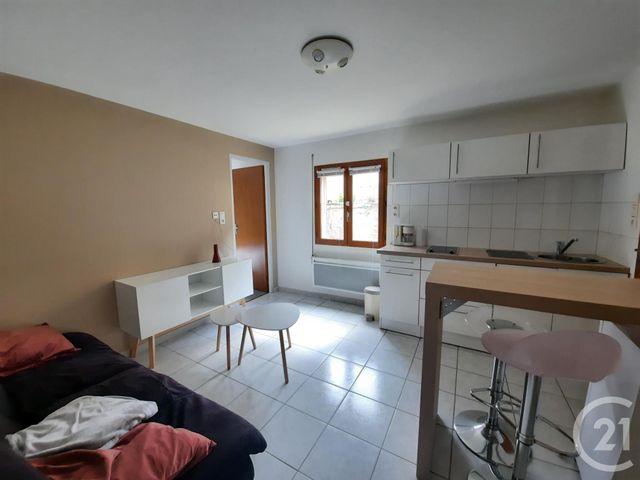 Appartement F1 à louer - 1 pièce - 27.26 m2 - REMIREMONT - 88 - LORRAINE - Century 21 Marion Et Colin