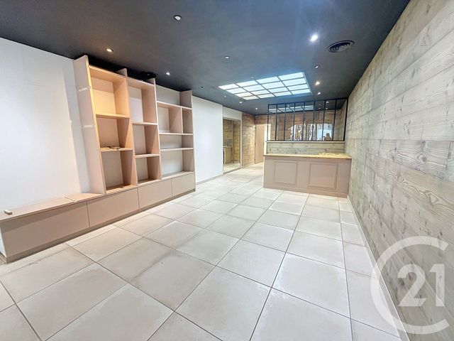 commerce à louer - 61.42 m2 - REMIREMONT - 88 - LORRAINE - Century 21 Marion Et Colin
