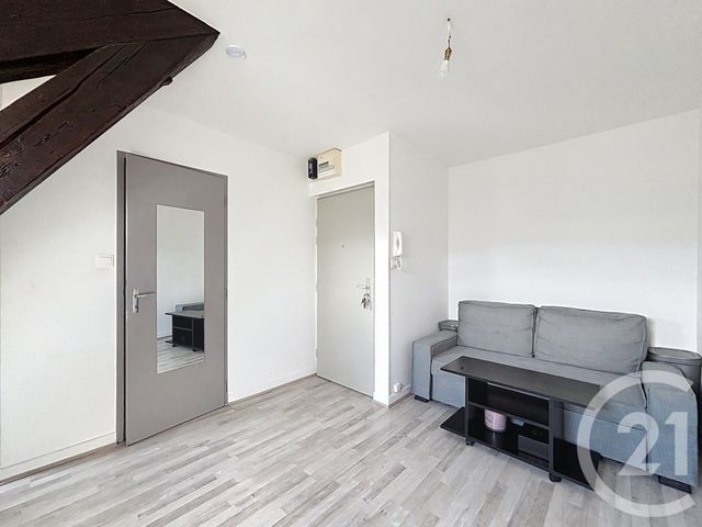 Appartement F1 à louer - 2 pièces - 27.99 m2 - REMIREMONT - 88 - LORRAINE - Century 21 Monts Et Vallées